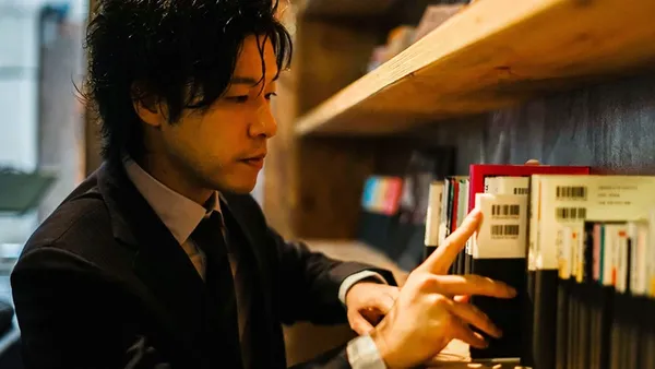 TABI LABO_歌舞伎町男公關書店_photo 3.png