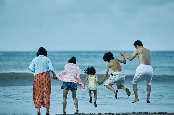 是枝裕和_小偷家族_5.jpg