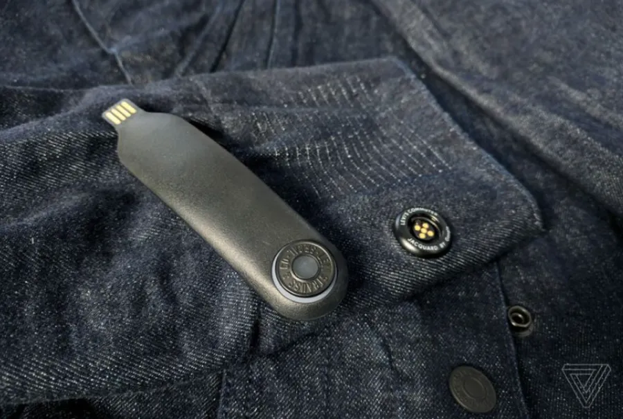 輕拍袖口就能接電話、聽音樂，Levi's 與 Google 聯手打造「智慧夾克」