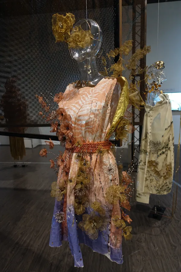 張美儀Meiyi Cheung_「擁有中的迷失」系列Lost in Procession Serie