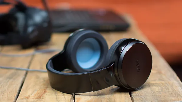 群募 270 萬美金全燒光，OSSIC X 耳機這一巴掌甩出了什麼？ 