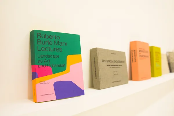誠品_紙間現實_Lars Müller.jpg