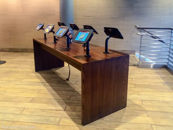panera-kiosks.jpg