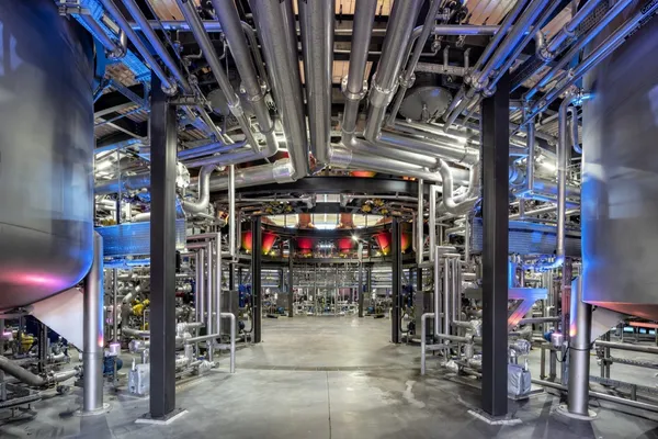 麥卡倫_Rogers Stirk Harbour_Partners.jpg