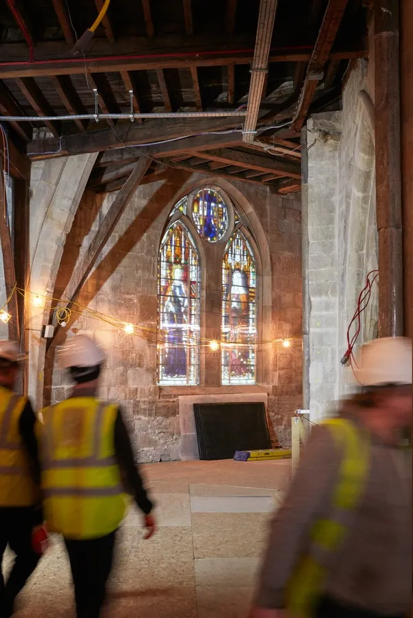 倫敦西敏寺_女王鑽禧美術館_Work underway in the triforium.jpg