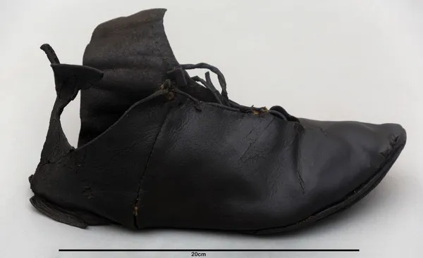 14 Monk's shoe.jpg