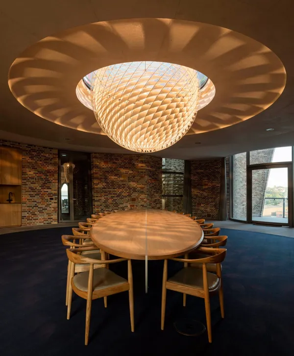 丹麥_Olafur Eliasson首個建築作品.jpg