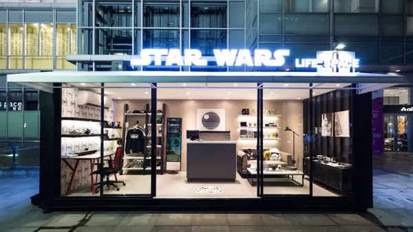 星際大戰_STAR WARS LIFE SPACE.jpg