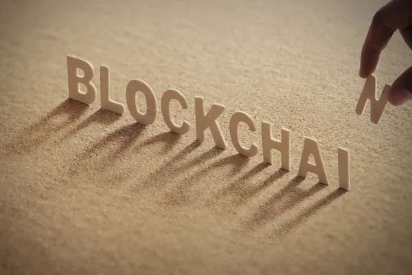 shutterstock_blockchain_654319867.jpg