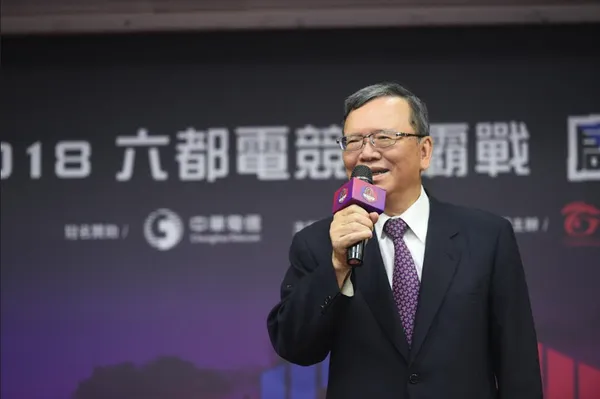 中華電信董事長鄭優