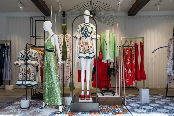 西倫敦選品店_The Shop at Bluebird.jpg