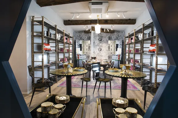 西倫敦選品店_The Shop at Bluebird.jpg