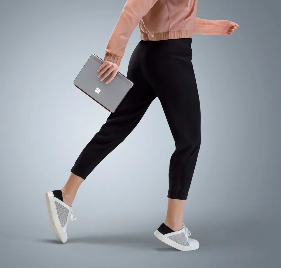 Surface家族再添成員   10吋二合一裝置 Surface Go