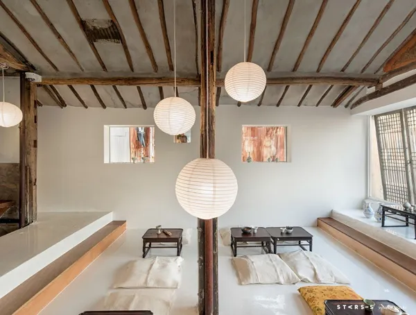 Starsis_韓國老屋改建酒吧咖啡館_13.jpg
