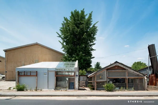 Starsis_韓國老屋改建酒吧咖啡館_17.jpg