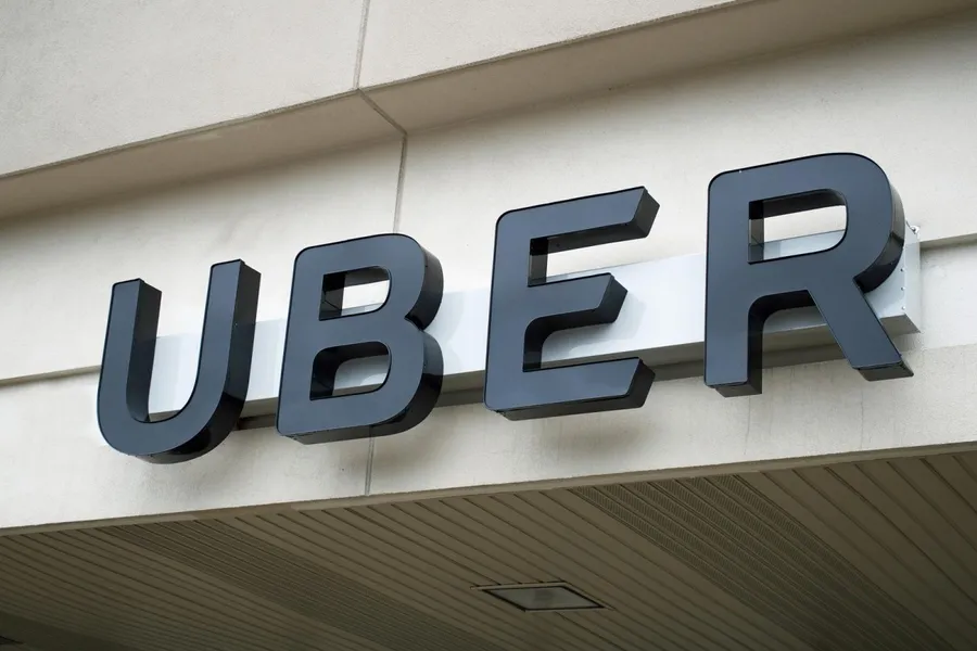 靠品牌故事挽救公司頹勢？Uber找來22年可口可樂品牌經驗擔任首任行銷長