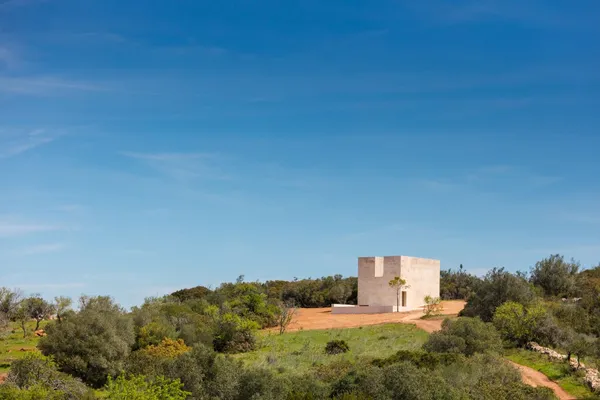 阿爾瓦羅西塞_Alvaro_Siza_自給自足教堂.jpg
