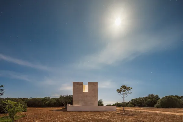 阿爾瓦羅西塞_Alvaro_Siza_自給自足教堂.jpg