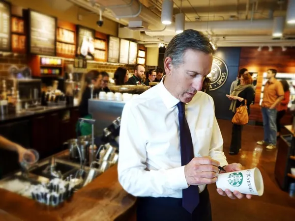 Howard Schultz.jpg