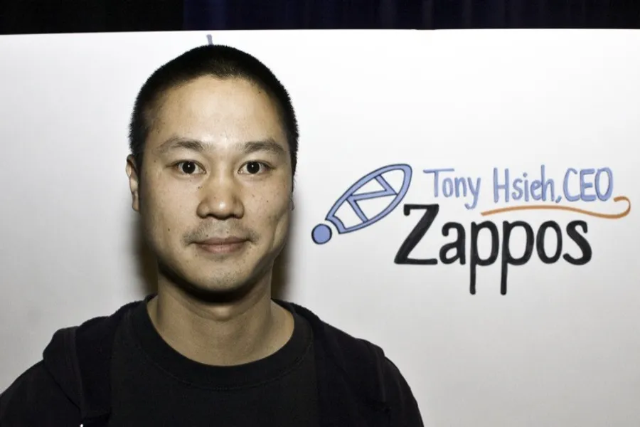 Zappos創辦人謝家華辭世，他曾用10大核心價值打造全球最大網路鞋商