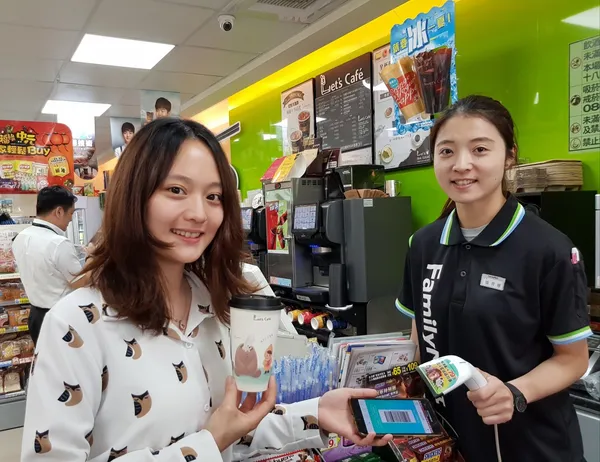 全家便利商店會員APP商品預售平台上線一周年，累積近百萬會員使用過，8月起祭出「你分享、我加贈」活動
