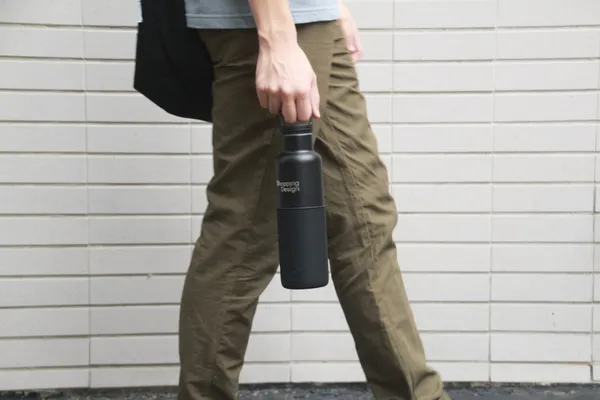水壺(黑手拿).jpg
