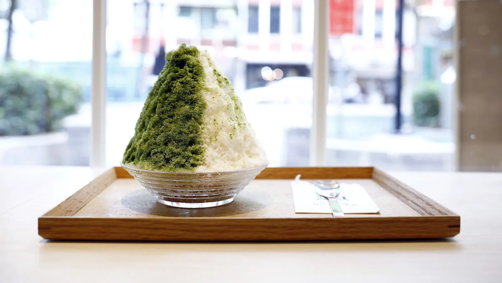 老牌製冰工廠開冰店！日本「九州純冰 おいしい氷屋」台北展店，空運高純度刨冰、入口即化 | ShoppingDesign