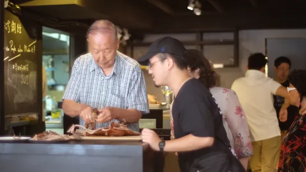 這家台北私廚不一樣！「食憶」邀爺爺奶奶親自下廚，連結世代溫暖上菜