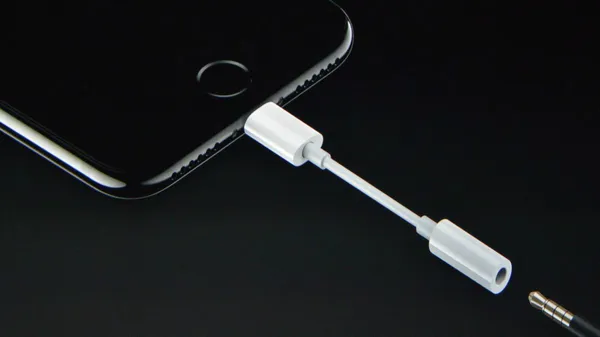 apple-iphone-watch-.jpg