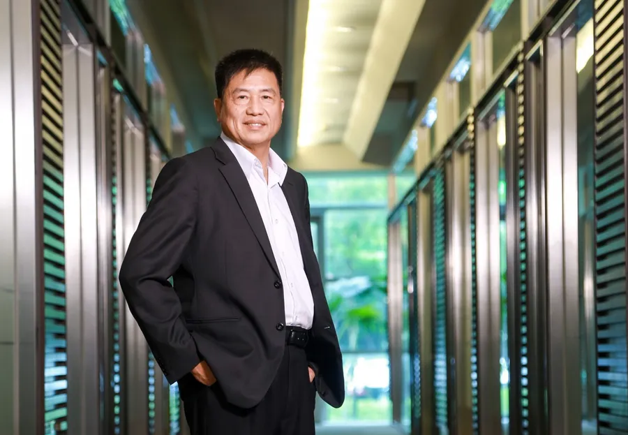 友達彭双浪3月卸執行長！一個常說「我不懂」的CEO，怎麼帶出10年最好成績？