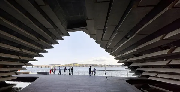 隈研吾_V&A Dundee.jpg