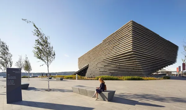 隈研吾_V&A Dundee.jpg