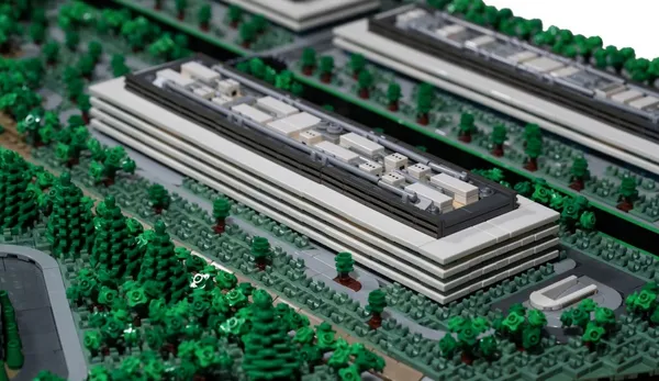 樂高版迷你Apple Park.jpg