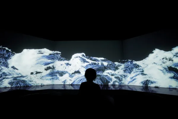 Black Waves_02.jpg