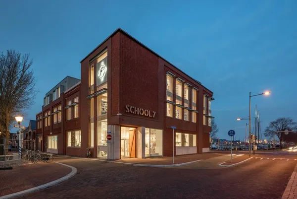 School7 14.jpg