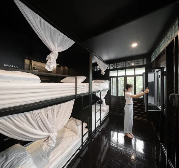 曼谷個性青旅-KLOEM HOSTEL.jpg