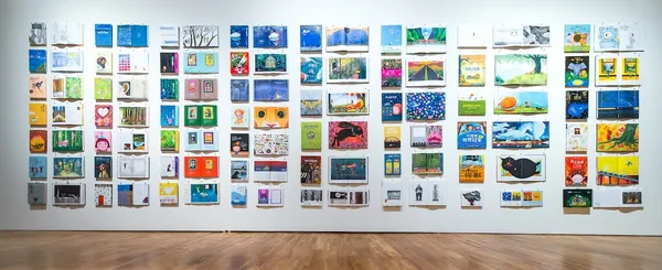 01. 幾米20週年原畫展一次蒐羅《向左走．向右走》、《地下鐵》、《星空》等近百件經典繪本原畫。現場