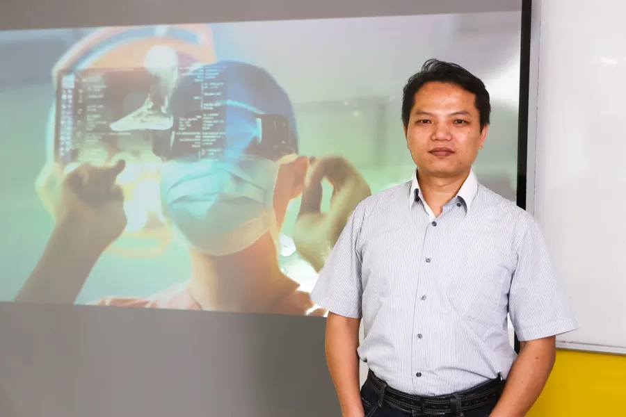 給醫生無敵透視眼！台灣骨王生技開發智慧手術眼鏡解決骨外科手術痛點