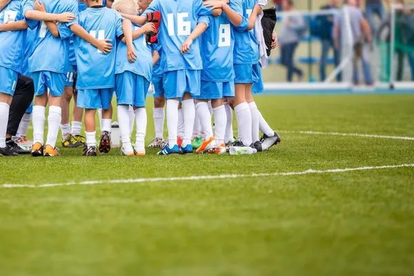 shutterstock_ball_team_372779881.jpg