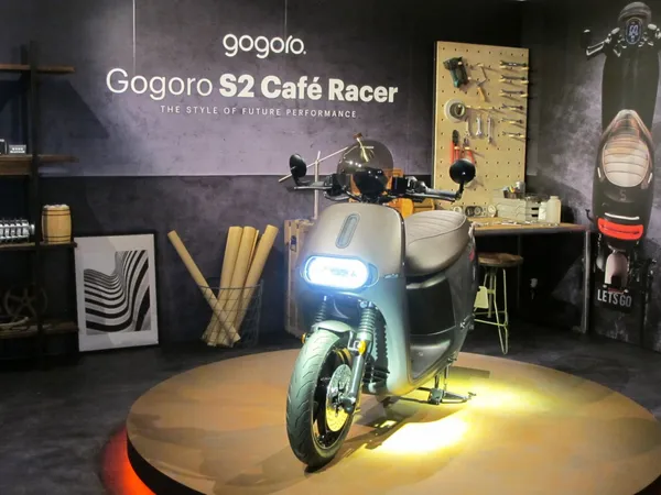 Gogoro S2 Café Racer
