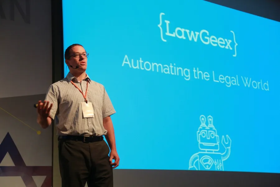 AI人工智慧合約審查新創前進美國及亞洲市場