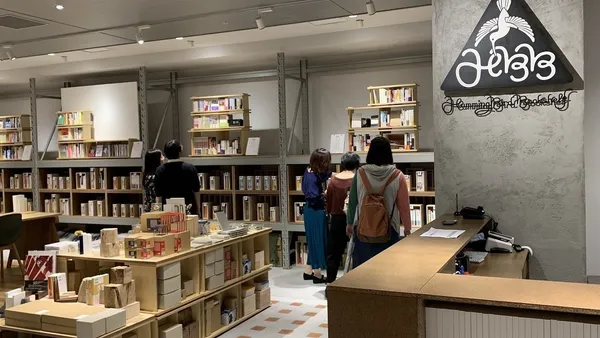 書櫃也有訂製專門戶？東京 HummingBird Bookshelf 專做書櫃，為書迷量身訂製專屬書架