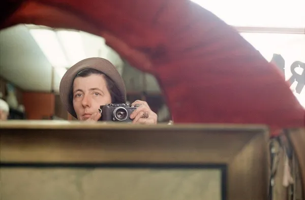 Vivian Maier 封面.jpg