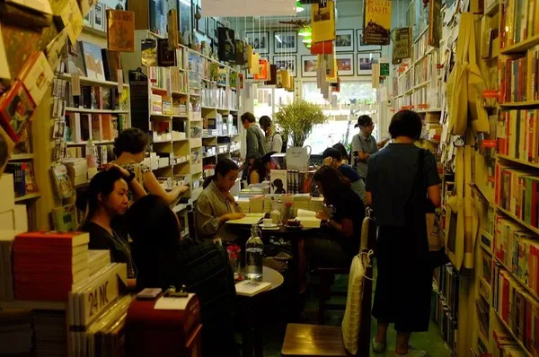 「Passport Bookshop」4.jpg