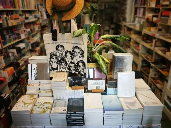 「Passport Bookshop」7.jpg