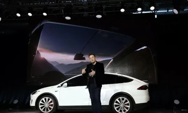 Tesla.JPG