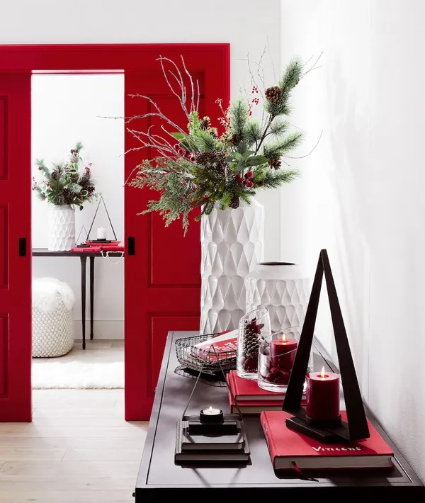 Crate and Barrel-Chalet Zinc燭台 $1,250_$1,950_情境.jp