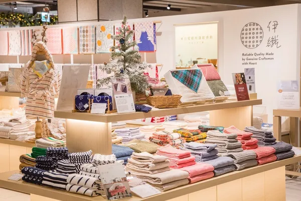 伊織毛巾_誠品生活南西店_包叔平參觀_SD廣編_2018-12-06_賀大新攝影_6679_Lr.j
