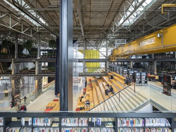 荷蘭LocHal圖書館_08_image_by_Ossip_Architectuurfotograf