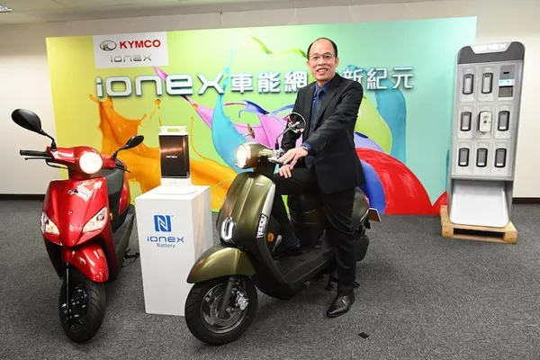 光陽集團KYMCO總經理王定義表示，要將Ionex車能網推向另一層次「AI級Ionex車能網」.JP